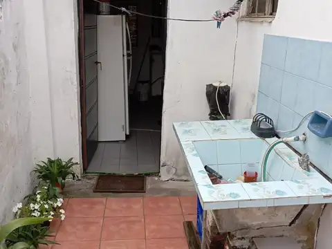 Depto Tipo Casa en Venta 50 años
