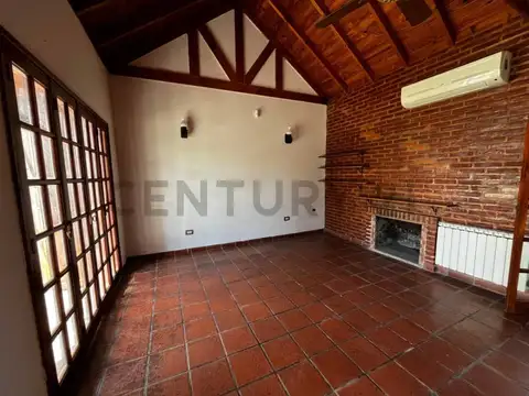 508 y 25 - Casa en Alquiler de 2 dormitorios - La Plata