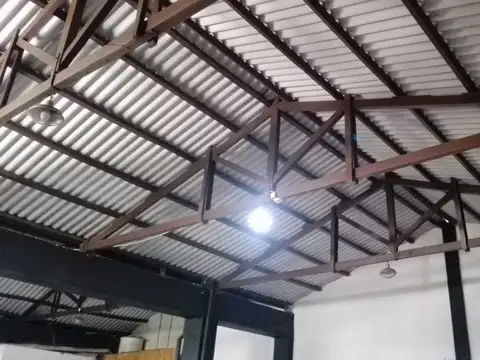 Galpon en Venta en Mendoza, USD 300.000