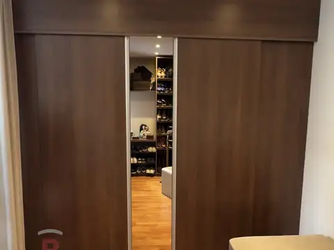 ¡VENDE/PERMUTA! Importante inmueble en calle 36 e/ 13 y 14