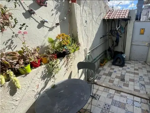 PH SIN ESPENSAS, PATIO INTERNO, DOS DORMITORIOS