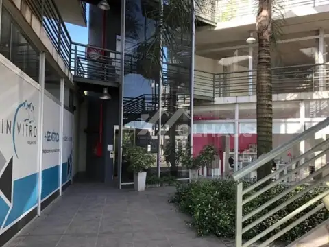 Oficina en Venta en Pilar Centro, USD 51.000