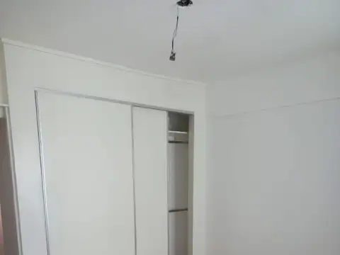 Departamento en Venta en Versalles, USD 125.000