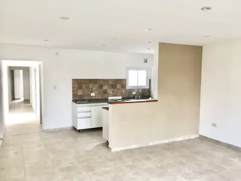 departamento duplex 3 ambientes en venta en lujan planta baja con patio y cochera apto credito