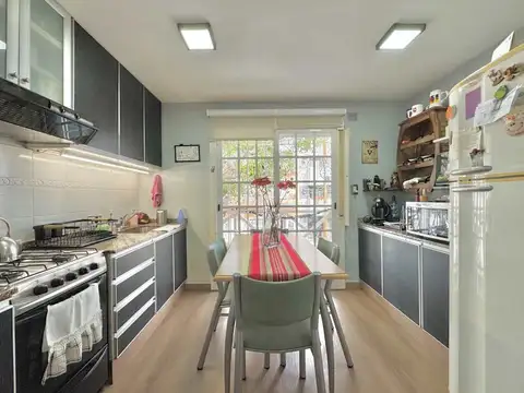 Depto Tipo Casa en Venta de 3 ambientes