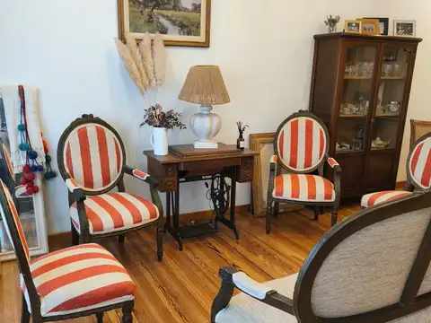 Casa en Venta con 1 cochera