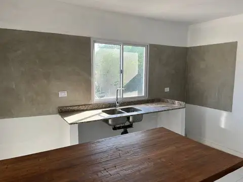 Depto Tipo Casa en Alquiler de 3 ambientes