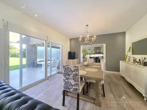 Casa 6 ambientes con 3 baños