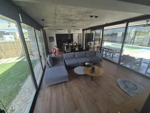 Casa en Alquiler en San Sebastian, USD 1.950