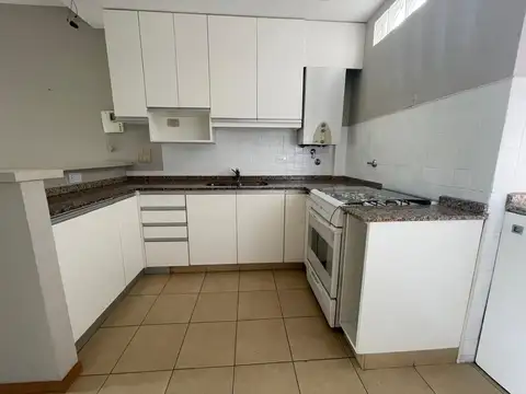 Departamento en Alquiler de 3 ambientes