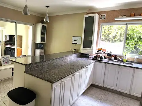 Casa en Venta en San Isidro Labrador, USD 430.000