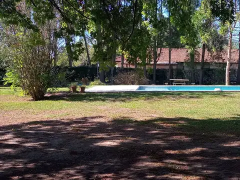 CASA  EN VENTA EN EL REMANSO -  EXCELENTE ESTADO Y DISTRIBUCION