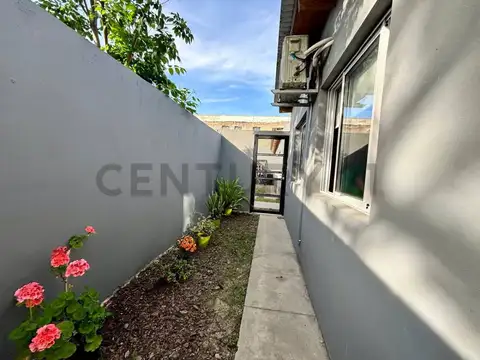 39 Entre 142 y 143 2300, Piso 0