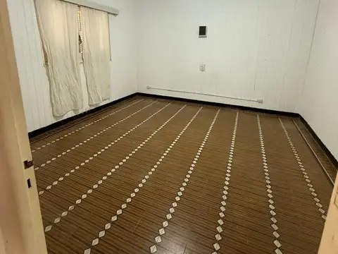 Casa en alquiler en Fray Luis Beltran