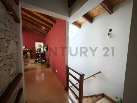 Escritores Argentinos 400, Piso 0