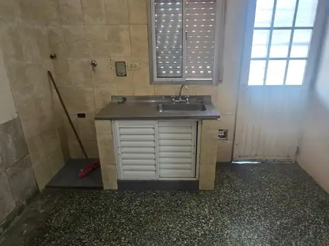 Depto Tipo Casa en Alquiler en Villa Ballester, $ 600.000