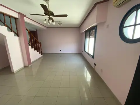 Palmar 7100, Piso 1ro.