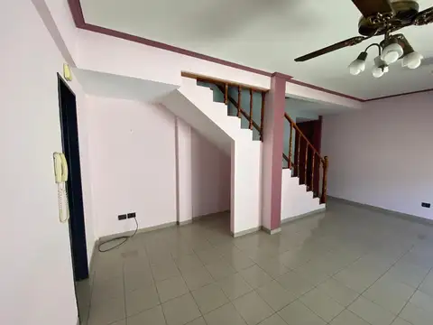 Duplex de 3 Amb. En 1er Piso C/Ptio y Terraza Palmar 7100