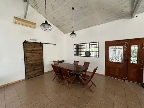 Casa 6 ambientes con 3 baños