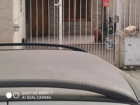 Casa en venta + local comercial en centro de  Tristán Suárez