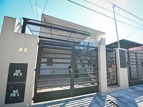 DEPTO EN VENTA C/COCHERA Y PATIO CENTRO II