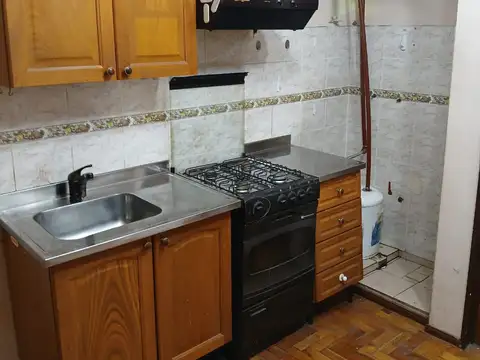 Profesor Aguer 3200, Piso 1