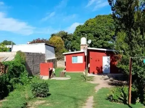 Casa en venta - 3 Dormitorios 1 Baño - Departamentos - 500Mts2 - Córdoba