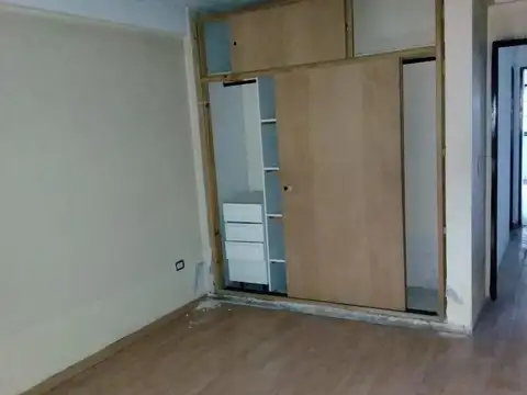 Chubut 1200 entre Camilo Acosta y Martitegui