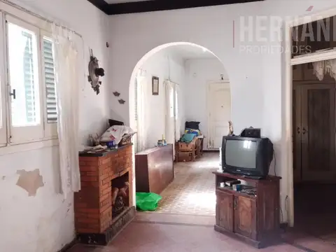 CASA TIPO PH CON PATIO, EN PLANTA BAJA QUILMES CENTRO