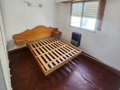 Depto Tipo Casa 2 ambientes con 1 baño