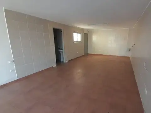 Local en Alquiler en Lamadrid, $ 400.000