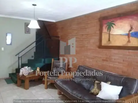 Depto Tipo Casa en Venta con 2 cocheras