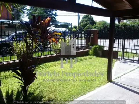 Depto Tipo Casa en Venta de 4 ambientes