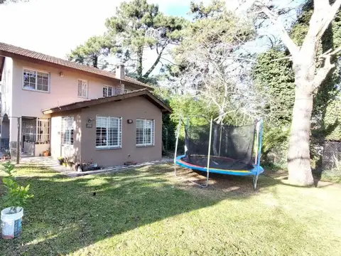 Avenida 8 e/ Paseo 103 y 104