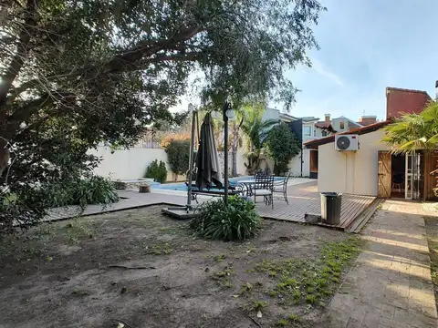 Casa en Venta con 5 cocheras