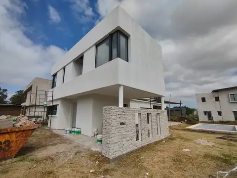 Av. Jorge Newbery 5005