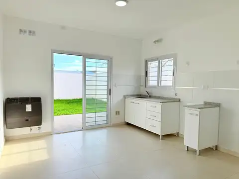 Departamento duplex 3 ambientes en venta en lujan Planta Baja con Patio y Cochera