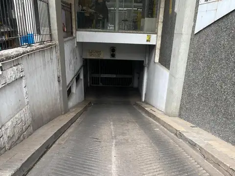 VENTA - Cochera en Rosario, centro.