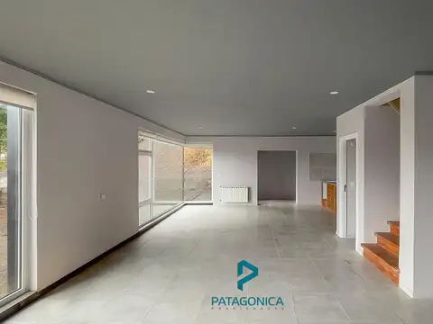 Casa 3 ambientes con 2 baños