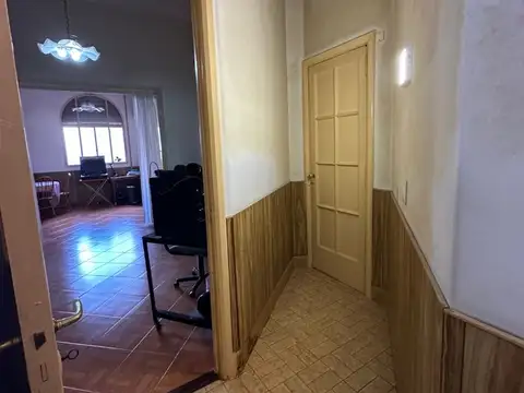 Avenida Carlos Calvo 1700