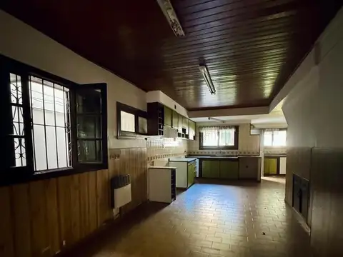 Local en Alquiler 40 años