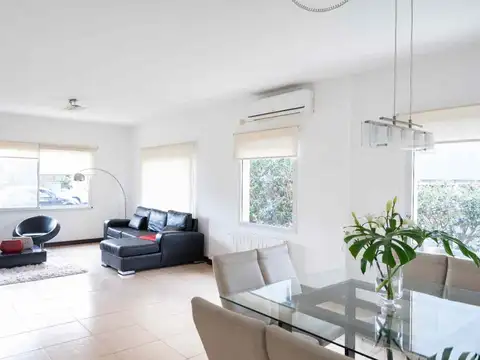 Avenida Fuerza Aerea 3100