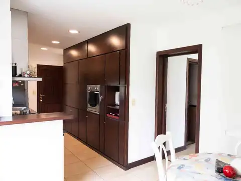 VENTA CASA CADAQUES tres dormitorios cochera doble