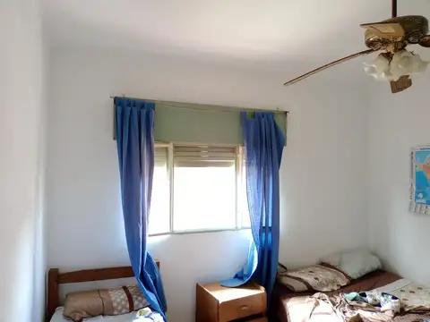 Casa 6 ambientes con 3 baños