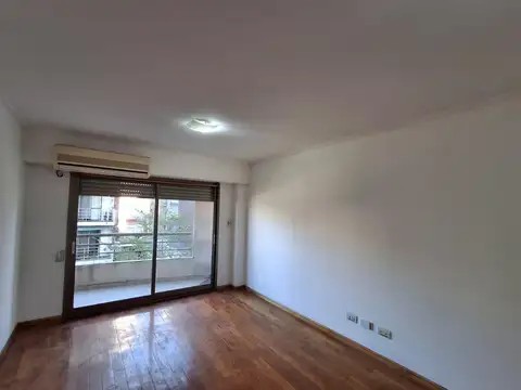 Departamento en alquiler ubicado en el centro de Rosario 1 de mayo 1200