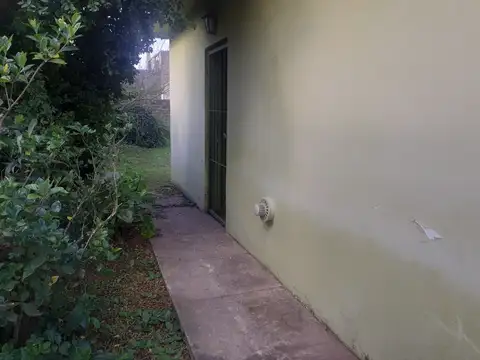 CASA EN VILLA DE MAYO APTA CREDITO