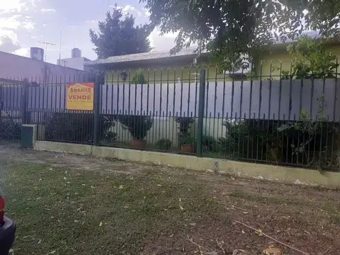 CASA EN VILLA DE MAYO APTA CREDITO