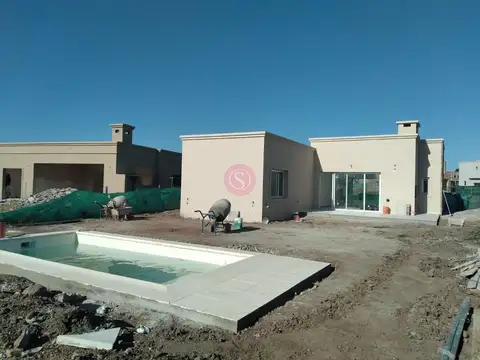 Casa en Venta en Pilar Del Este, USD 188.500