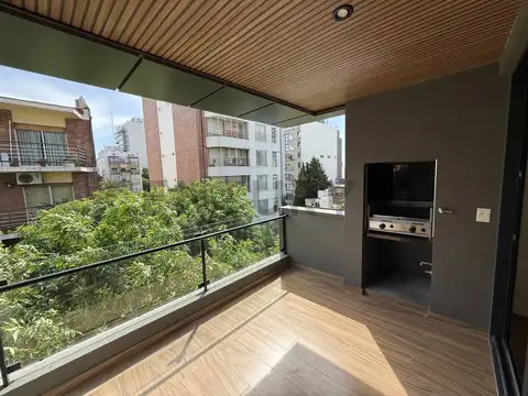 VENTA 4 AMBIENTES CON DEPENDENCIA EN FLORES A ESTRENAR