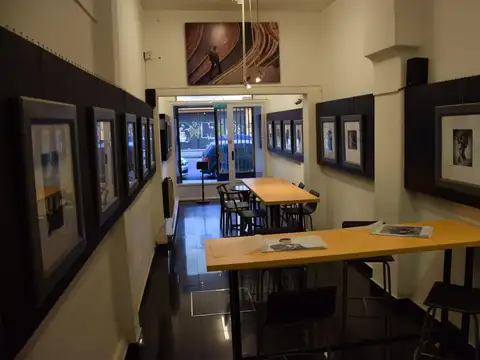 Edifico Comercial en venta - 4 dormitorios 3 baño - 401mts2 - La Plata